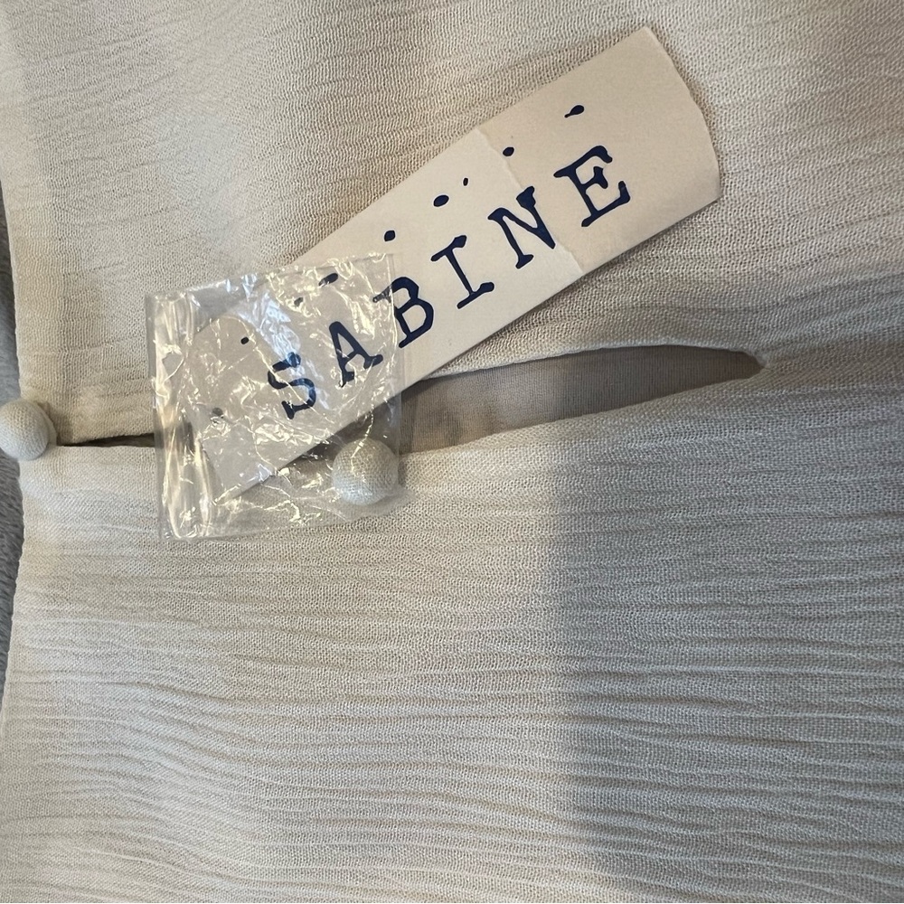 NWT Sabine Cream Embroidered Dress - Picture 5 of 8